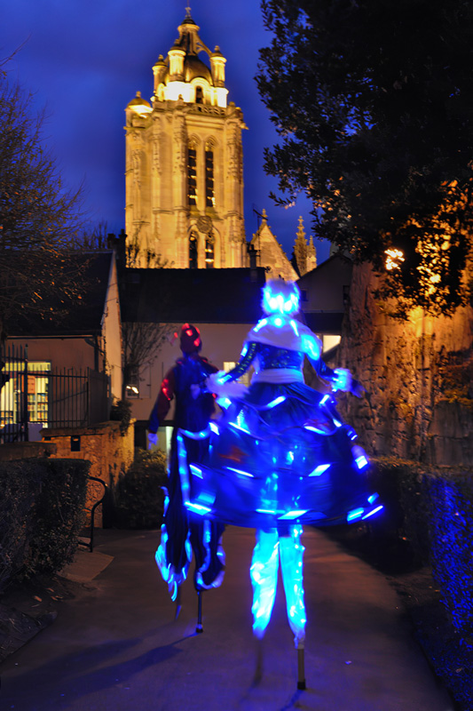 La fée scintillante et son tricycle lumineux