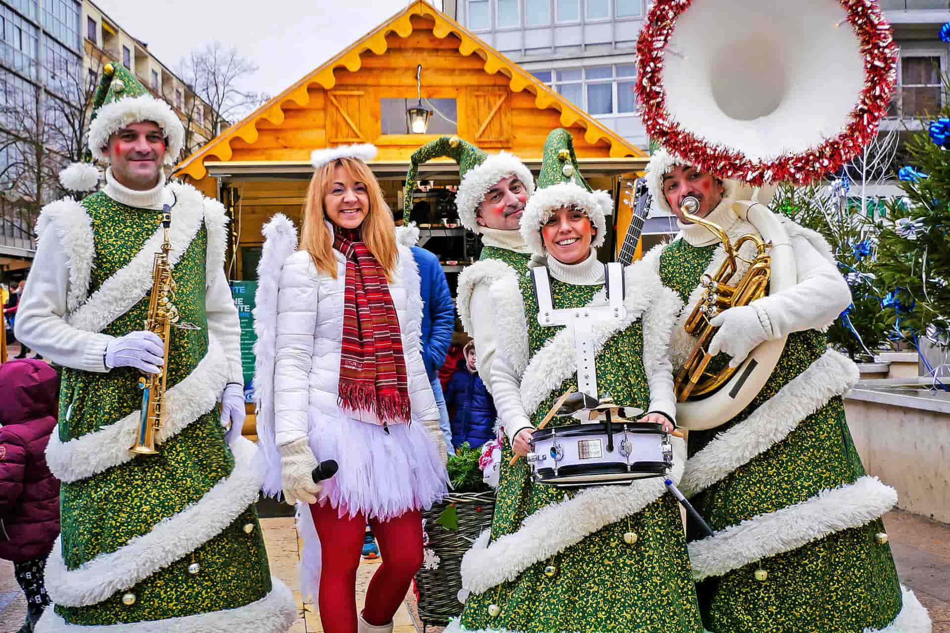 Fanfare des sapins illuminés de Noël